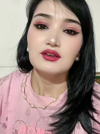 #每个人心中都住着一只妖 #自己爱自己比谁爱你都靠谱 #自拍自拍自拍 @DOU+小助手