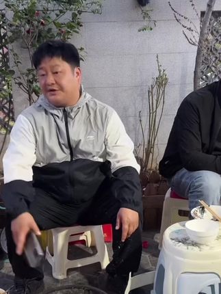 一直坚持在卖农产品,感谢每一位朋友的支持,我们的李子脆甜爽口,核小肉厚,大家会满意的#半边红脱骨李