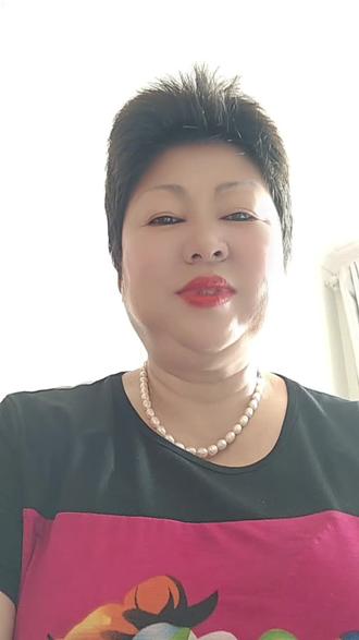 实实在在的老太婆 老啦,真的老了吗?