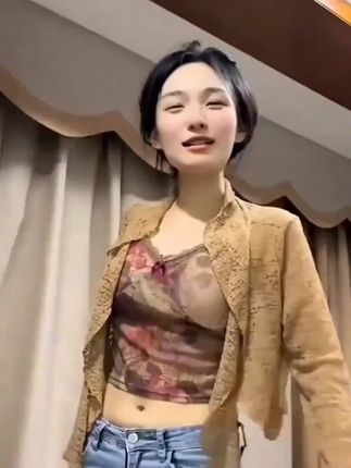 未来产业爆发在即,普通人如何抢占先机?中美脱钩,普通人如何避险?当AI学会“算计”钱,银行还需要人类吗?#财经 财经#商业 商业#AI AI#市场 市场