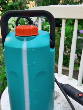 #上热门【泓霏电动喷雾器6L大容量锂电池喷药施肥喷花洒水浇菜打药充电喷壶】#强烈推荐 #家庭种植 #浇花 #充电喷壶 壶