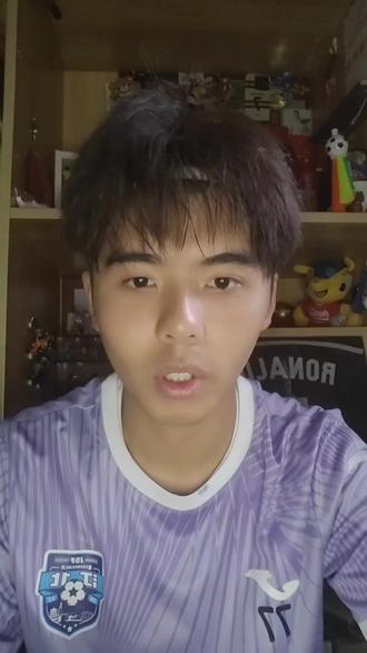 #渝超#中国足球#渝超万州 #C罗 #渝超城口 任何事情任何人 都不可能做到让所有人满意。做好自己想做的,看清生活的真相,并坚持走下去就好