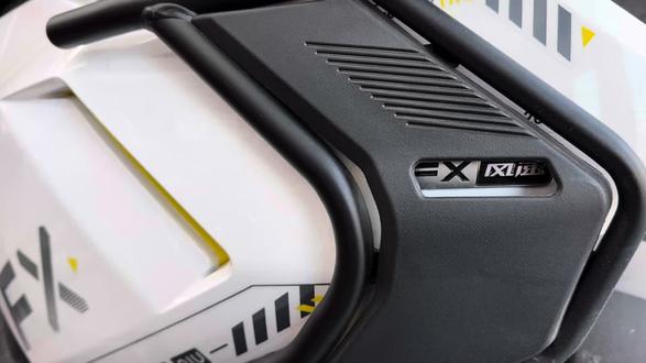 小牛FX风速加装未来之眼射灯#FX风速 #未来之眼 #小牛电动