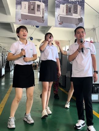 跟着老板娘人人都能上到, 唱得好听#实拍原视频 #花絮