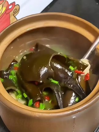 秋冬季要多给家人炖这个海带头排骨汤做法,清甜软糯,汤鲜美味,好喝又营养#海带头 #海带头 #排骨汤#海带排骨汤#煲汤