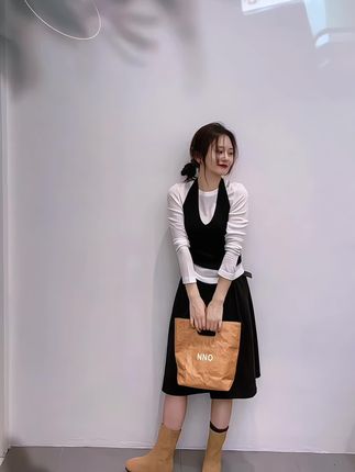 #休闲舒适 #洋气减龄 #遮肉显瘦 #今日穿搭look #穿出自信穿出美丽 @DOU+上热门 @DOU+小助手