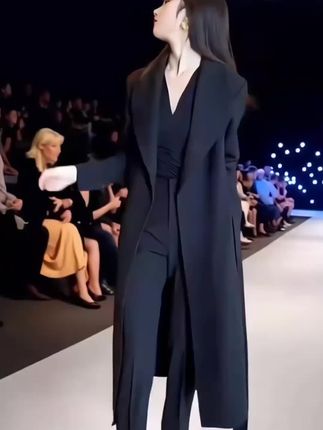 #舒服又百搭 #简约穿搭 #秋季搭配 #满满的仪式感满满的幸福感