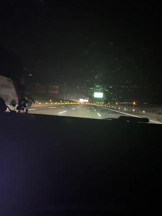 #高速 #夜景拍摄 #在路上