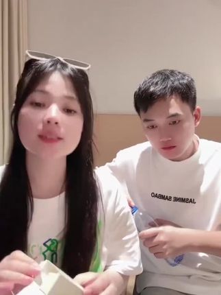 夏天来啦 想要脱毛膏的可以看过来啦 这款脱得干净温和不刺激 很好用 姐妹们#脱毛膏 #强烈推荐
