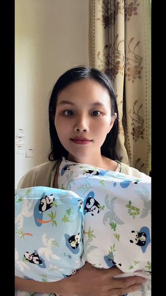 简单的一片式无拉链款枕套
#自学缝纫#枕头套#绵绸