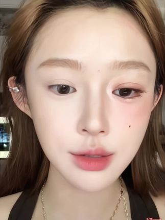 韩妆的精髓是浅眉,染眉膏只有零次和无数次,显得人灵动又温柔!不会结块,画出来根根分明!#眼妆 #韩系妆容精髓 #染眉膏 #韩系妆容 #防水防汗不晕染