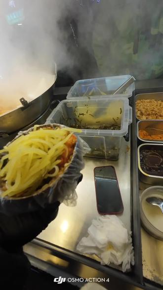 哈哈,四川话还是那么的好听😂#美食 #摆摊#同城 #四川方言 #淮安