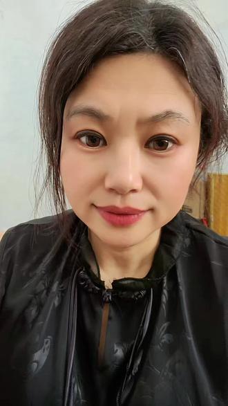 大家中午好啊!#宠物鸟 #小太阳鹦鹉