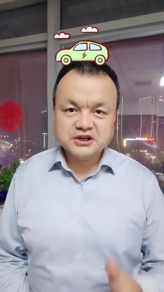 #上热门话题榜🔥 停车场地砖翘起蹭坏车辆底盘,这责任该由谁来担?#乌鲁木齐 #抖来普法2026 #法律宣传 @DOU+小助手