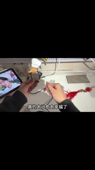 谁能拒绝一只会转的小企鹅拼豆呀🐧
从选色、排版到慢慢拼满
每一步都超治愈~
加上小轴承,铲子还能360°旋转
成品也太可爱了吧!
DIY的快乐真的无法替代✨
#我爱拼豆 #西安拼豆店 #手工小店日常 #拼豆DIY