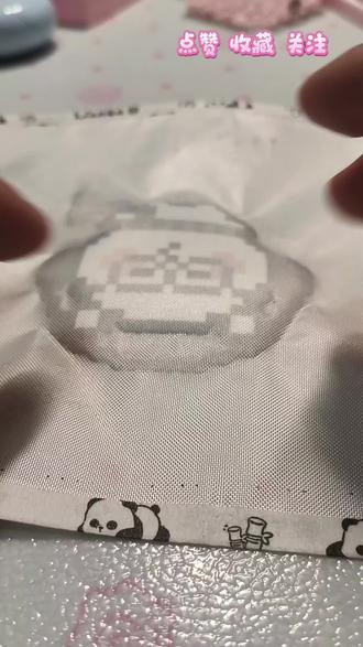 #拼豆diy #拼豆 #拼豆豆手工 此次是自嘲熊的拼豆,下次会给大家嗯做一些别的