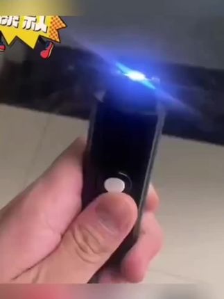 女生防狼神器防身合法武器电弧便携棍棒防狗自保随身迷你手电筒#防狼神器 #防身 #反导技术