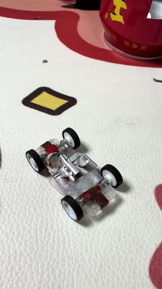 自制铁皮赛车 手搓铁皮赛车 飞驰人的奥迪A3#手挫玩具 #手工赛车 #飞驰人生赛车 #小学生自制