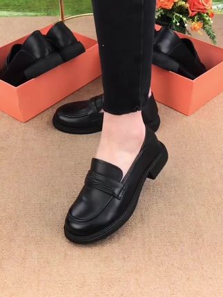 #平底小皮鞋#软底软面妈妈鞋#英伦风小皮鞋#时尚女鞋