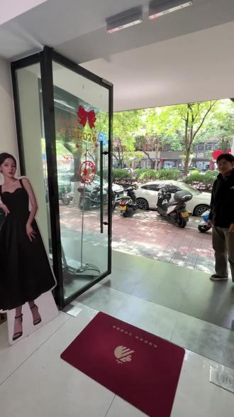 体验一下豆包卖货!#店铺门口打卡 #豆包
可以24小时无人营业