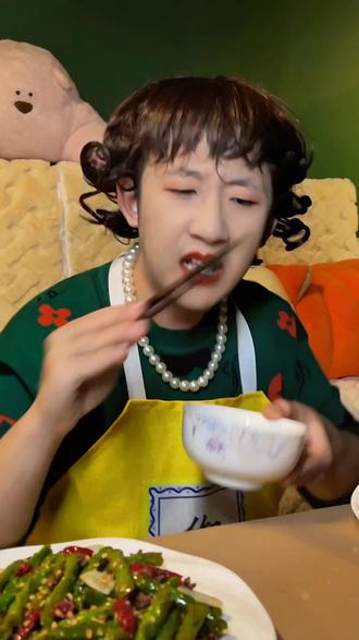 快来一起玩呀#我的花园世界 #玩游戏送真花 @我的花园世界