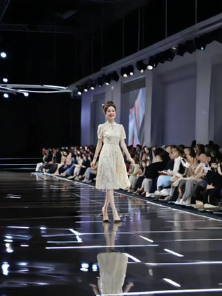 #新中式 #高级感穿搭 #遮肉显瘦 #气质女神穿搭 #美出高级感