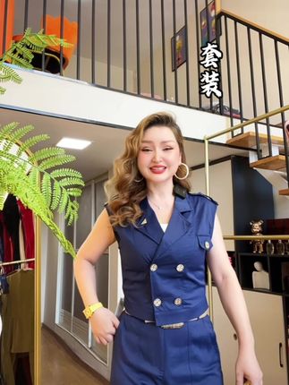 收到这个衣服的姐妹们都说好 #穿搭是为了取悦自己 #解锁职场穿搭 #已经开始反季节穿搭了 #基础款就不要再搭基础款 #穿搭