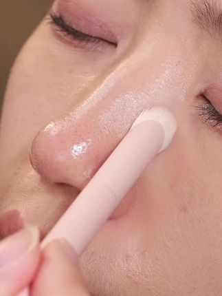 冬天底妆卡粉起皮,浮粉脱妆;一定要试试这款妆前乳!#妆前乳#妆前乳推荐#隐形毛孔@DOU+小助手 @DOU+好生意