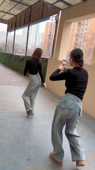 第三视角😂😂😂#踩拖鞋卡点