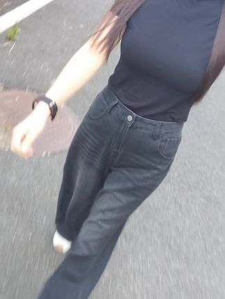 一身傲骨,随性洒脱,不喜欢讨好谁也不会看不起谁,众生平等,我就是我,至于你怎么看我无所谓...