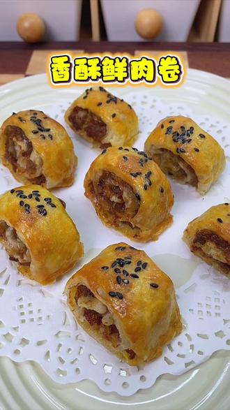 只需要一张手抓饼就能做的鲜肉卷,做法简单,简单营养又好吃#早餐吃什么#小学生早餐 #儿童美食 #手抓饼的神仙吃法