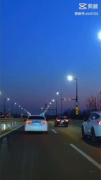 玉芬👩来了,彪哥👦🏻你在哪里😁😁