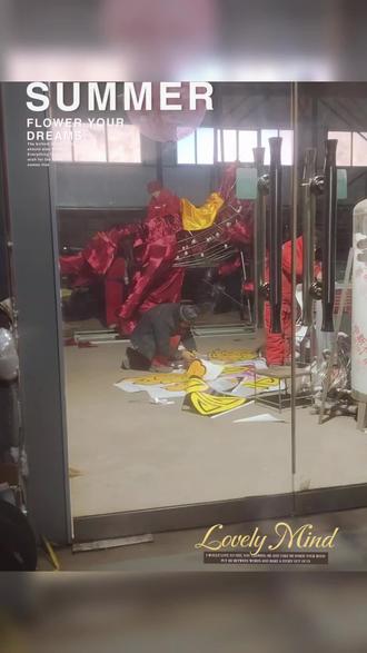 马年骏马赶制中#民间手艺 #花灯制作