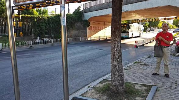 南京公交随拍#真实生活分享计划 #南京公交 @DOU+小助手 @DOU+上热门