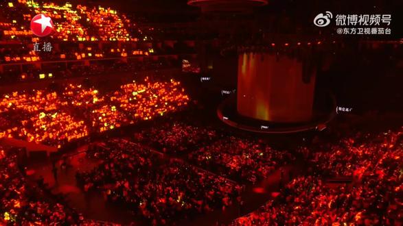 #跨年东方卫视 跨年夜的风,吹走过往,#不要回头 只管向前走🎆