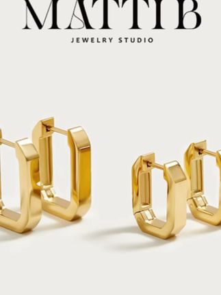 #时尚饰品 #美出高级感 #简约时尚风穿搭 #精美耳饰 #修饰脸型