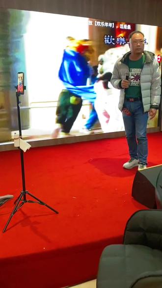 祝根子商会清吧越来越好,生意兴隆。