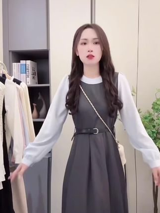 筱安)法式穿搭假两件连衣裙秋冬新款大码胖mm收腰显瘦气质裙#假两件连衣裙 #大码胖mm搭配