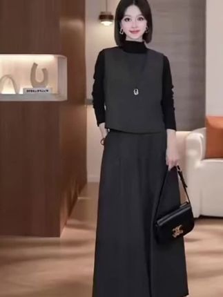 #分享你的花式穿搭 #创作者中心 #创作灵感 #高级感穿搭 #谁穿谁好看不分年龄段 @巨量千川