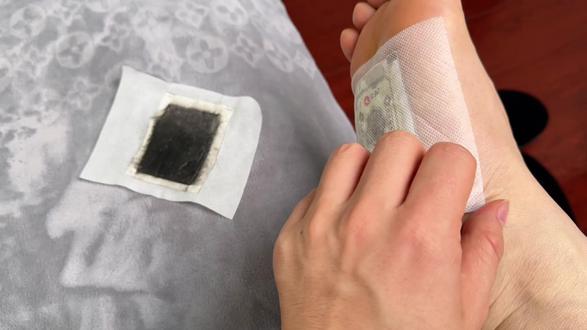 回复 @好想中彩票大奖的评论 这个元气茯苓八珍足贴是不是智商税,今天就用不同方式来测一测#测评#亲测分享