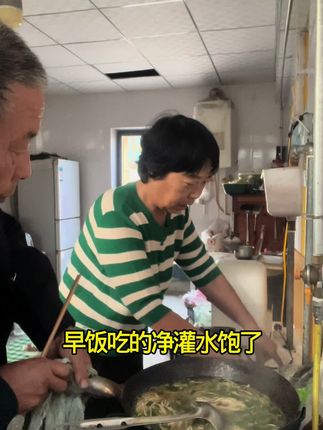 #记录真实生活 #大嘴鳄鳄火山石烤肠