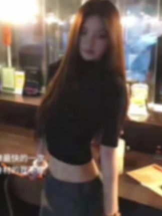性感辣妹半高领中袖打底衫#
