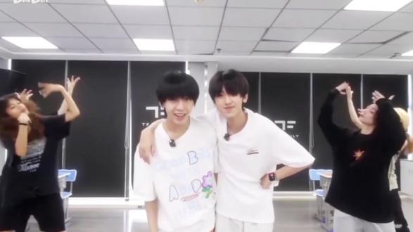 一奇一文,是宿命的照
永远温情的底色
#奇文 #左奇函杨博文 #TF家族四代