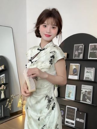 国风新中式碎花改良旗袍女夏季收腰显瘦盘扣包臀裙开叉碎花连衣裙 #旗袍穿搭 #改良旗袍穿搭 #旗袍美人 #中式美学服饰 #旗袍