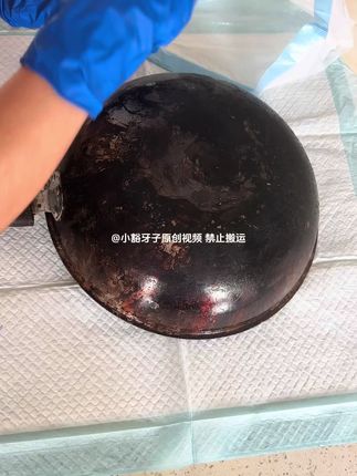 免费试用一贴 不好用 用过的一贴送咱了 剩下的邮回去 全额退款有运险 锅底好几年没擦过的建议放两三天再擦 效果更好 适用范围:铁锅~不锈钢锅~陶瓷锅~玻璃锅!注意⚠️铝锅不粘锅涂层锅麦饭石锅不能用 不要弄到锅里面#去除重油污 #污渍轻松去除 #强烈推荐