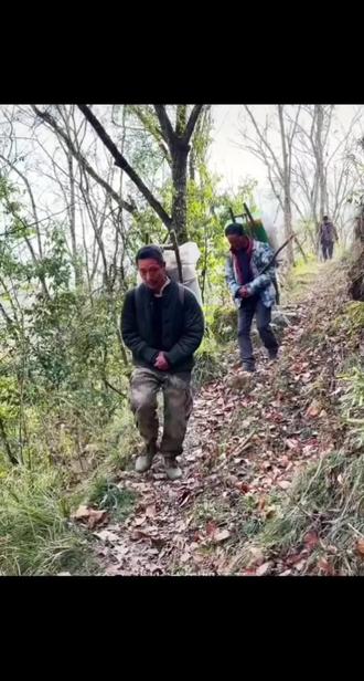 农民站谁我站谁#赵露思#助农