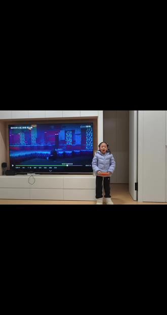 她逼着我听她的课😂#我的世界