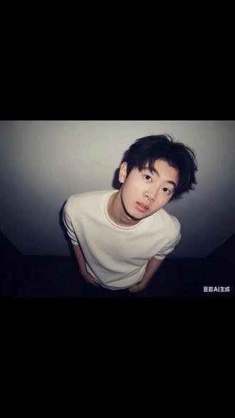 你年少,我飘渺……我爱得静悄悄ai口令和教程来了#豆包AI #豆包出大片有两把刷子# 肉麻的调调你不会知道