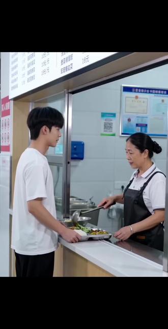 练肩前束的时候什么动作做权威#AI豆包 #健身 #阿姨打饭