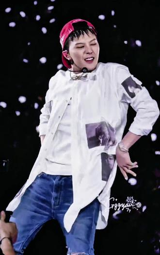 这下谁还能分得清是2013年还是2026年啊🥹,cr:水印#权志龙 #权志龙首尔见面会 #权志龙whoyou